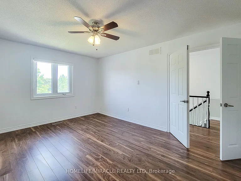 4559 Street Volodymyr Cres — Photo 29