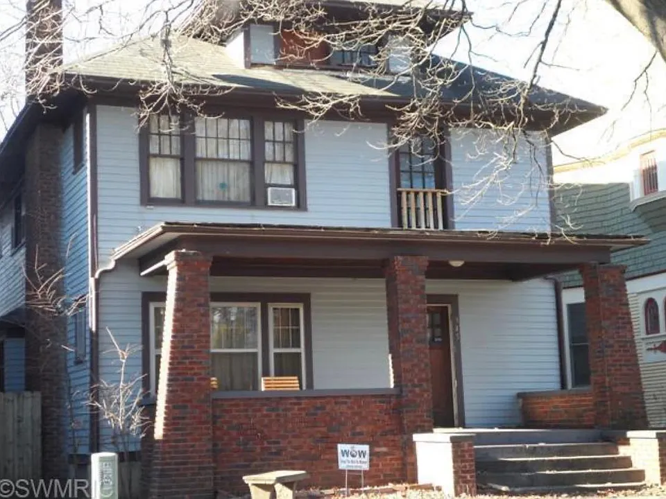 345 Richard Ter SE #1