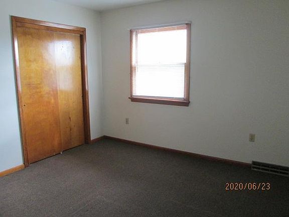 5th image of 3508 Plum St