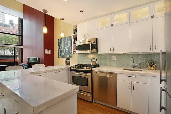 Sold by Corcoran | media 7