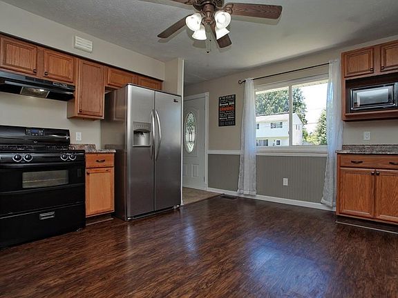 4th image of 733 E 342nd St