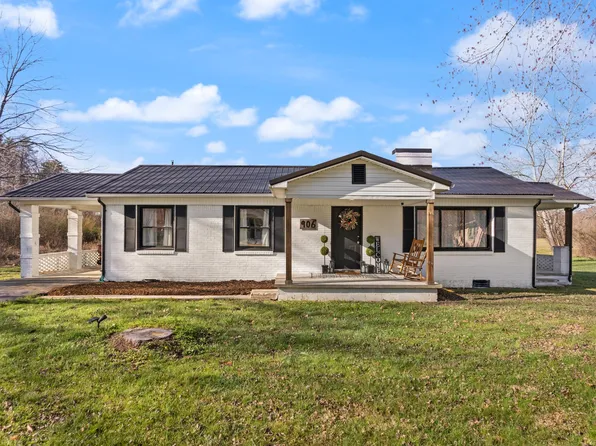 906 E College Ave, Stanton, KY 40380