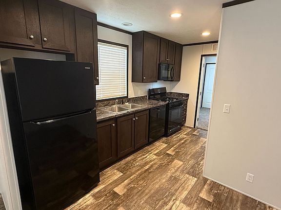 5th image of 47 Bluebird Hill Dr #203