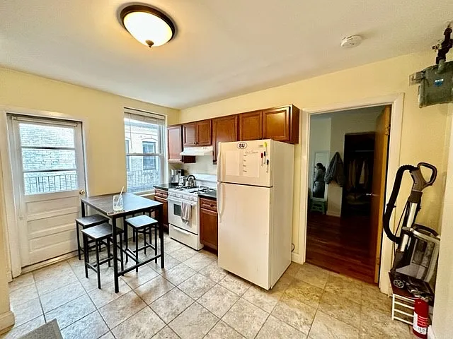 214 Hanover St #1 — Photo 13