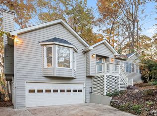 2010 Golden Ridge Cir, Cumming, GA 30040