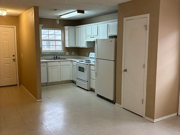 2nd image of 4389 W Franciscan Trl #11332705