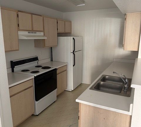2nd image of 8101 W Flamingo Rd Unit 1144