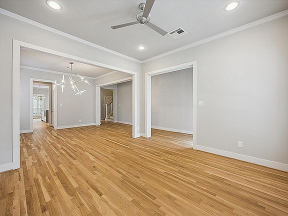 4th image of 2514 McClendon St