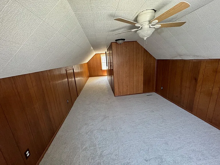 2285 Taylor Ave — Photo 2