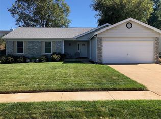 420 White Chapel Dr, O'Fallon, MO