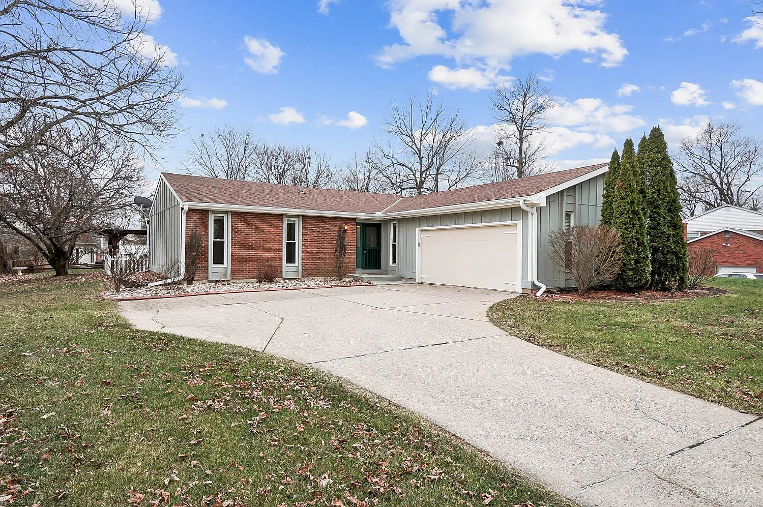 5015 Nighthawk Dr photo 1