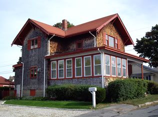 15 Simmons Rd, Nahant, MA 01908