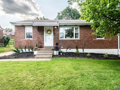 8935 Blackpool Dr, Saint Louis, MO, 63123