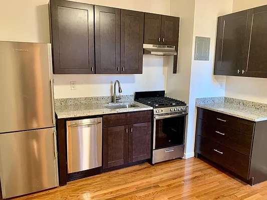 Rented by Living New York | media 9