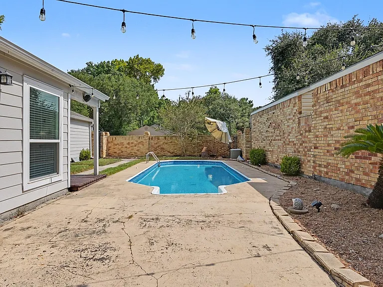 69 Wind Whisper Ct — Photo 21