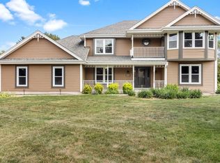 3960 S Cavendish Rd, New Berlin, WI 53151