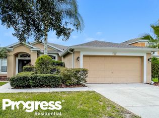 1809 Prairie Grass Ln, Valrico, FL 33594