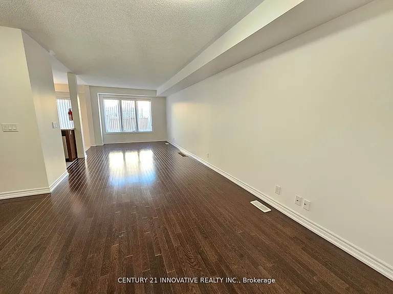 2469 Hill Rise Ct — Photo 2