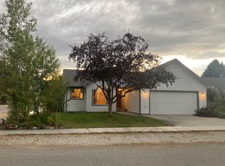 149 Alice Ave, Hamilton, MT 59840