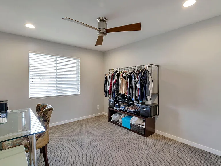 2621 N 68th Pl — Photo 16