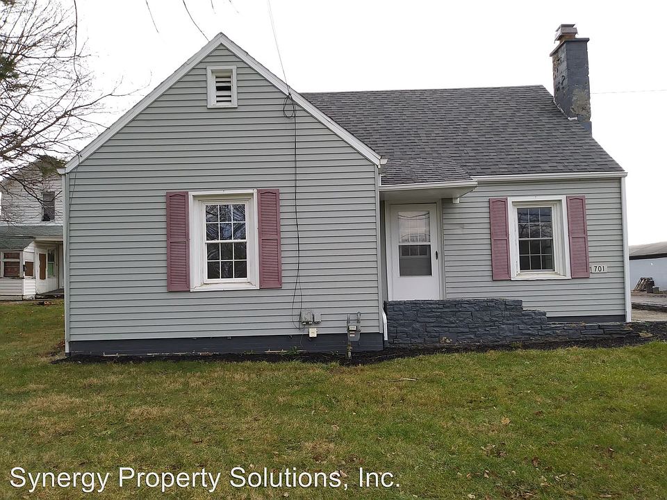 1st image of 701 S Thoman St