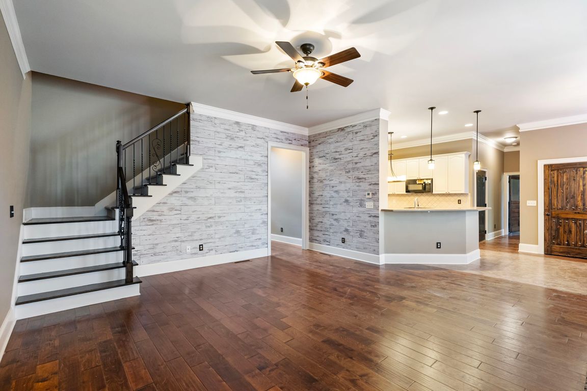 next background image