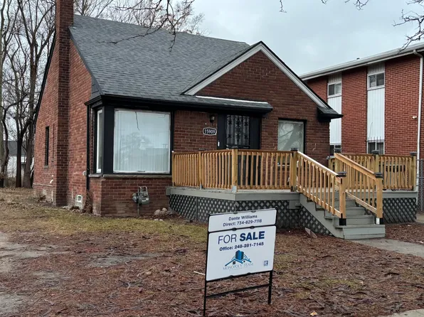 15909 S Hubbell Ave, Detroit, MI 48227