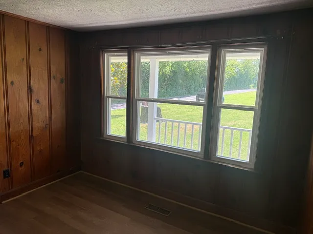 425 Wall Rd — Photo 6