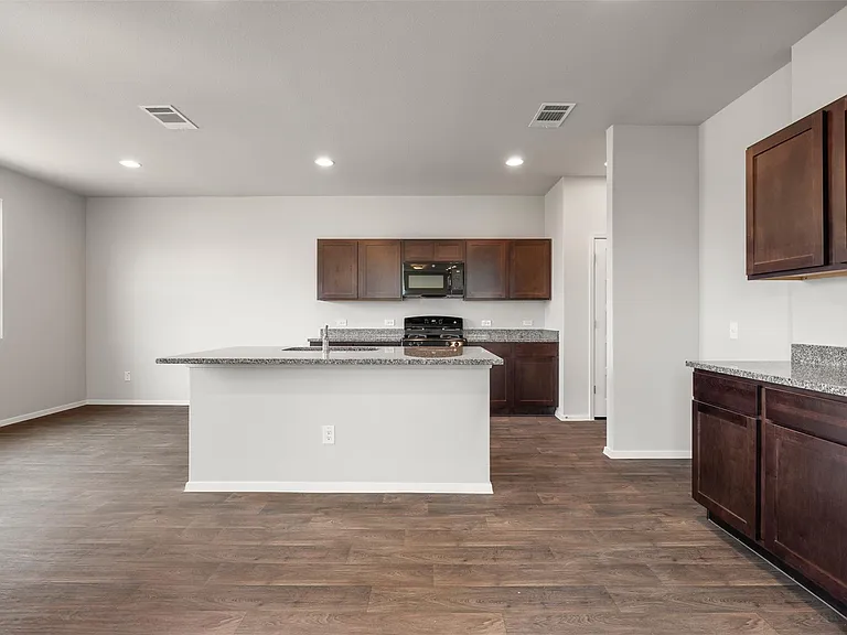 187 Haywood Mnr — Photo 5