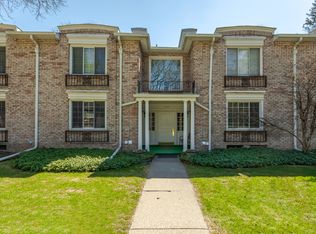 1735 Tiverton Rd UNIT 9, Bloomfield Hills, MI 48304