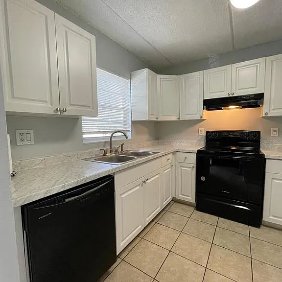 2835 Somerset Park Dr #205 — Photo 5