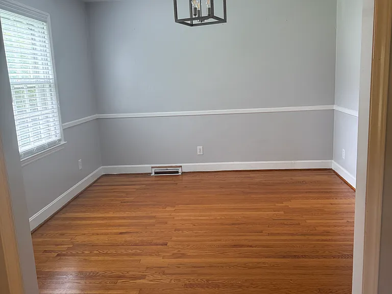 833 Archdale Dr — Photo 11