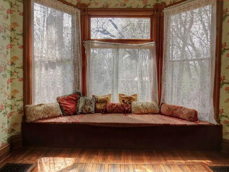 Window seat