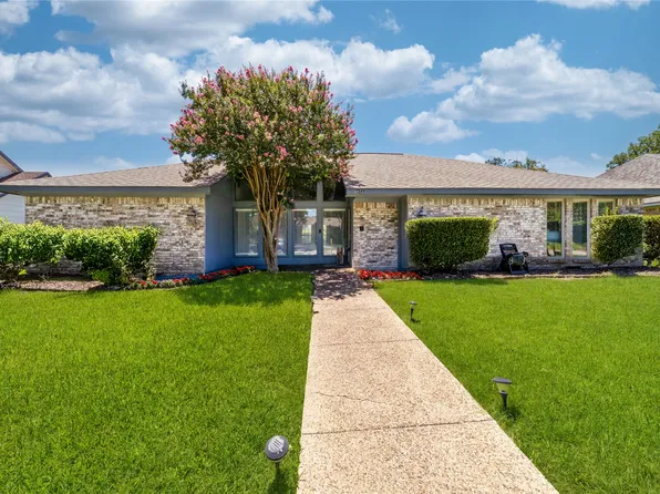 3020 Landershire Ln, Plano, TX 75023