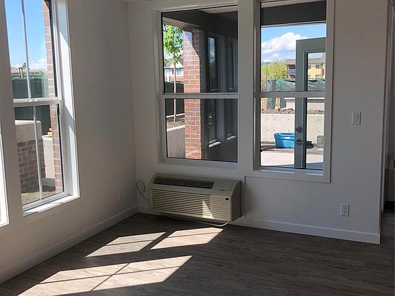 5th image of 1770 Richter St #112
