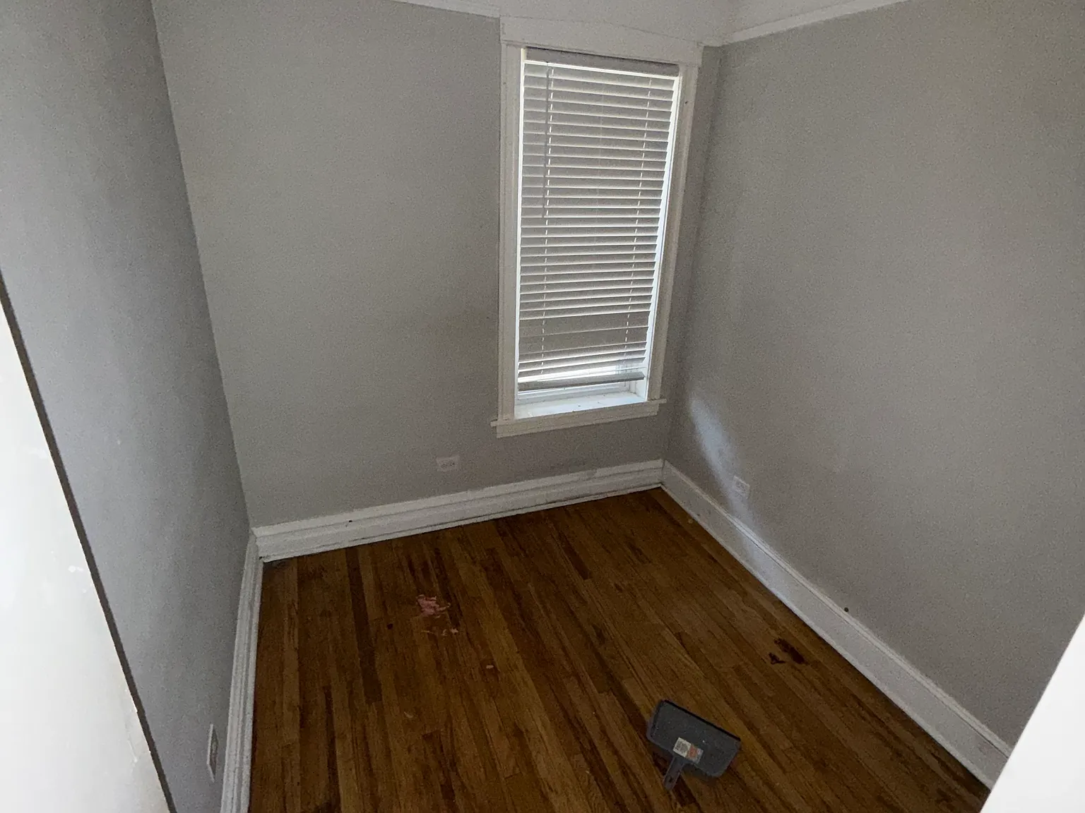 2 bed, 900 sqft, $1,900 — Photo 2