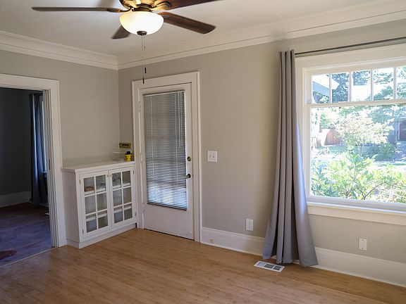 4th image of 4637 NE 38th Ave #A