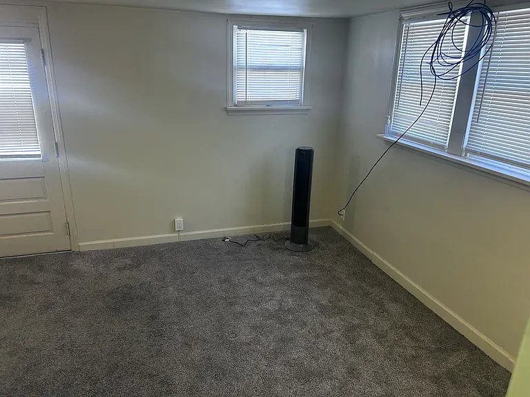335 S Wood St #2 — Photo 8