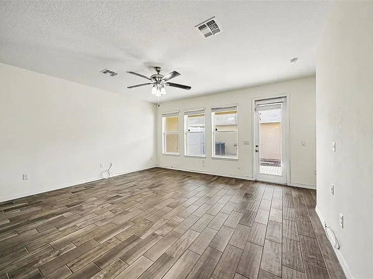 15568 Blackbead St — Photo 7