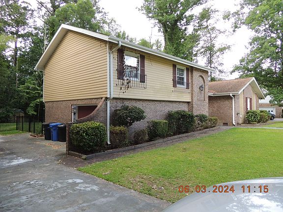 3rd image of 102 Epworth Dr
