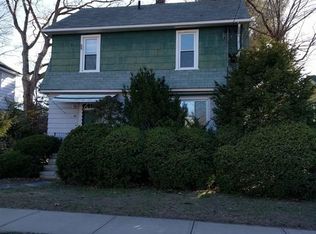 40 Carew Ter, Springfield, MA 01104