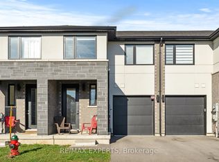 166 Mount Albion Rd #15, Hamilton, ON L8K5S8