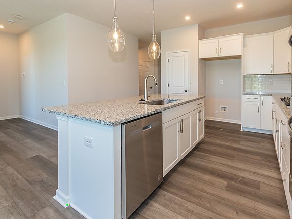 5th image of 14426 Shrawley Ct