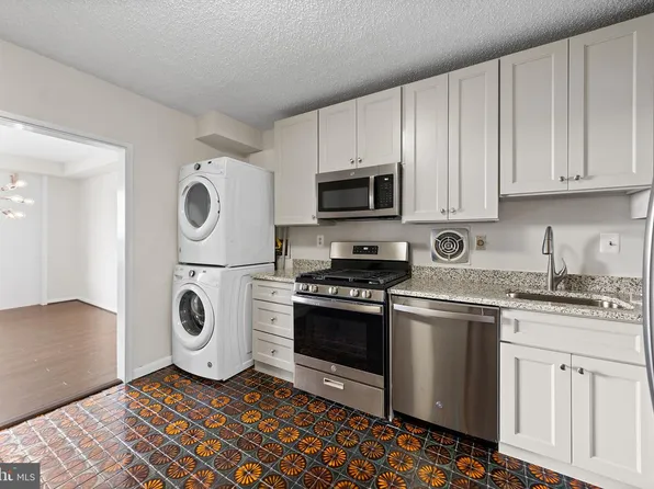 3701 S George Mason Dr Unit 1606N, Falls Church, VA 22041
