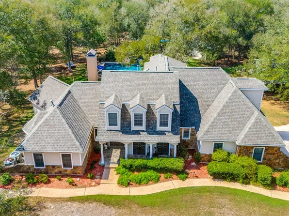 133 Concho Dr, Cedar Creek, TX 78612