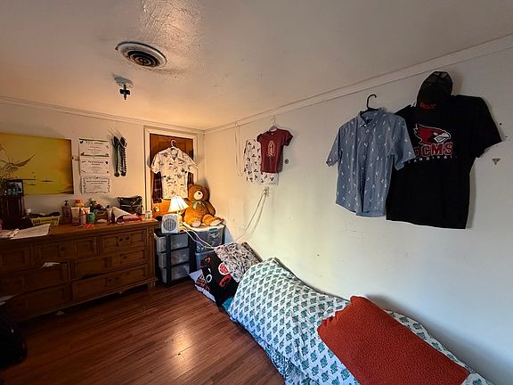 5th image of 822 Overhill Rd