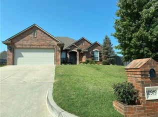 10919 Blue Sky Dr, Midwest City, OK 73130