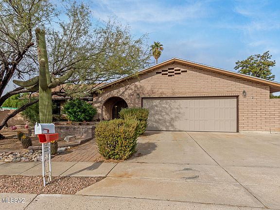 2nd image of 4700 W Red Wolf Dr