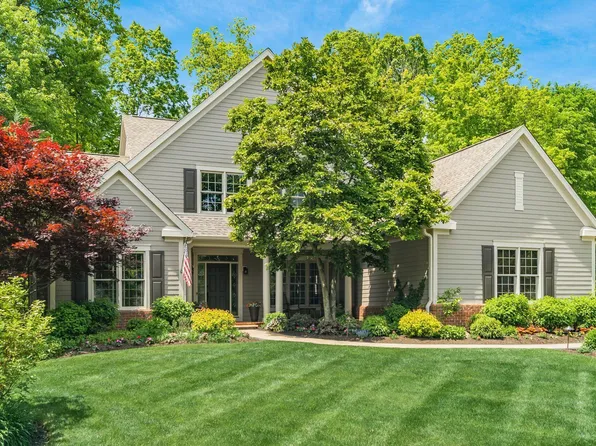 8487 Tartan Fields Dr, Dublin, OH 43017