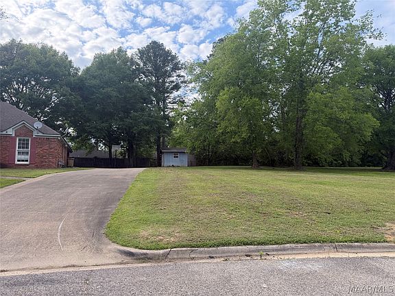 3rd image of 420 Ivanhoe Dr